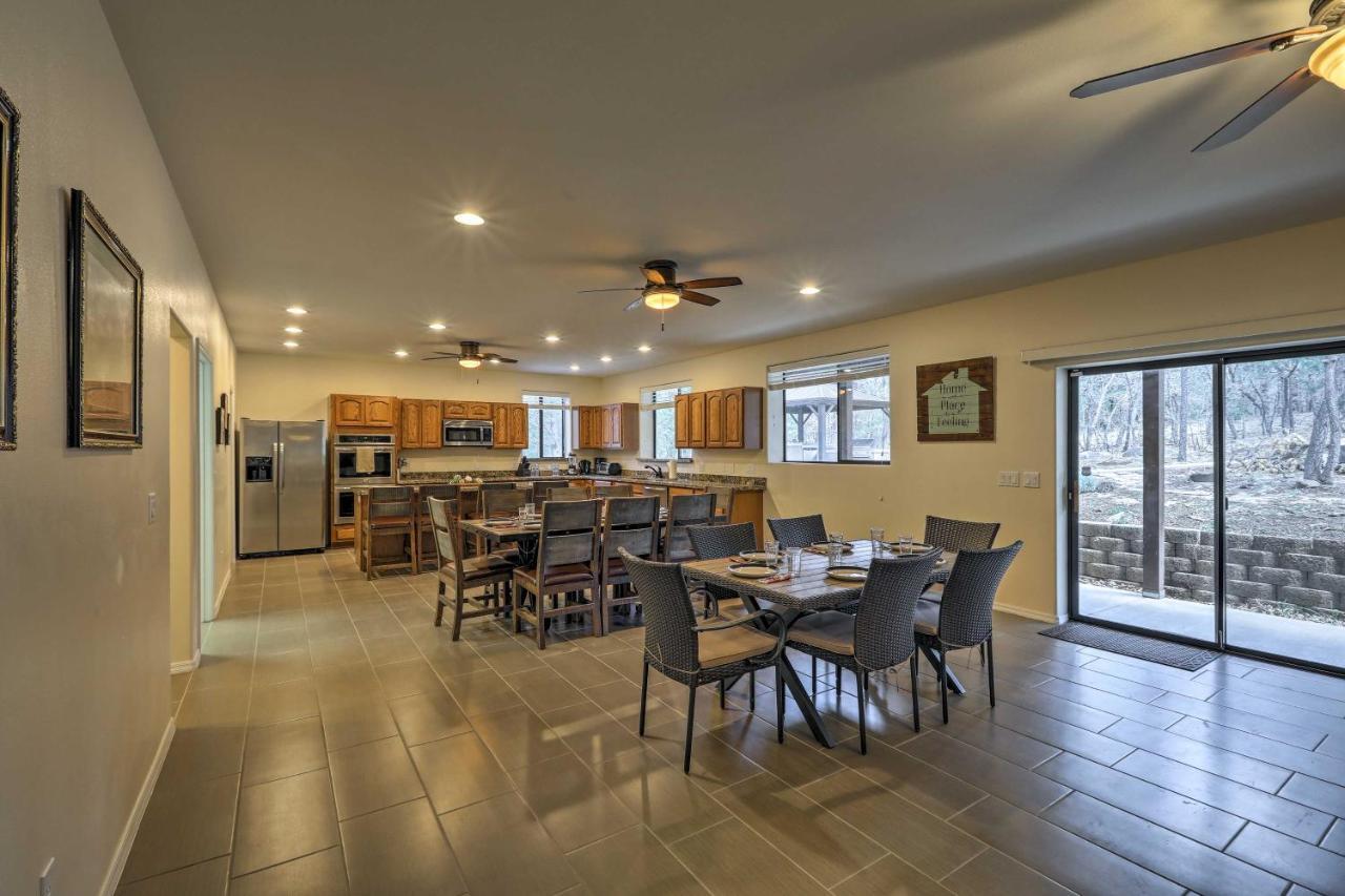 Spacious Pinetop-Lakeside Home With Hot Tub And Grill! 外观 照片