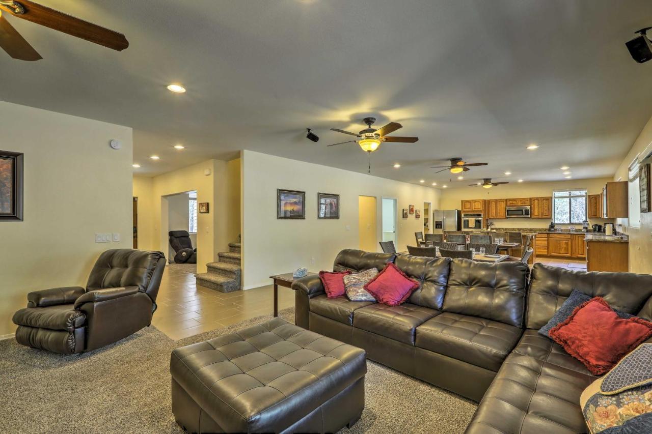 Spacious Pinetop-Lakeside Home With Hot Tub And Grill! 外观 照片