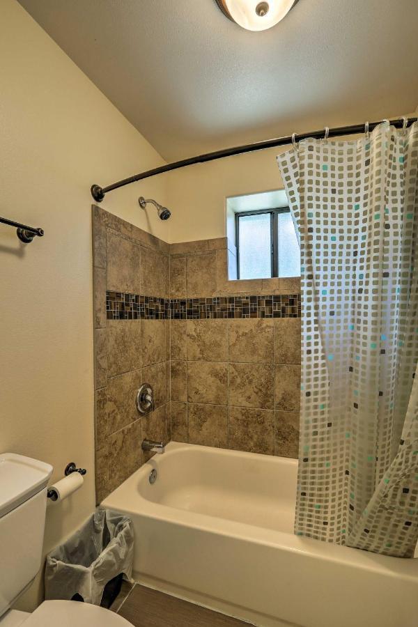 Spacious Pinetop-Lakeside Home With Hot Tub And Grill! 外观 照片