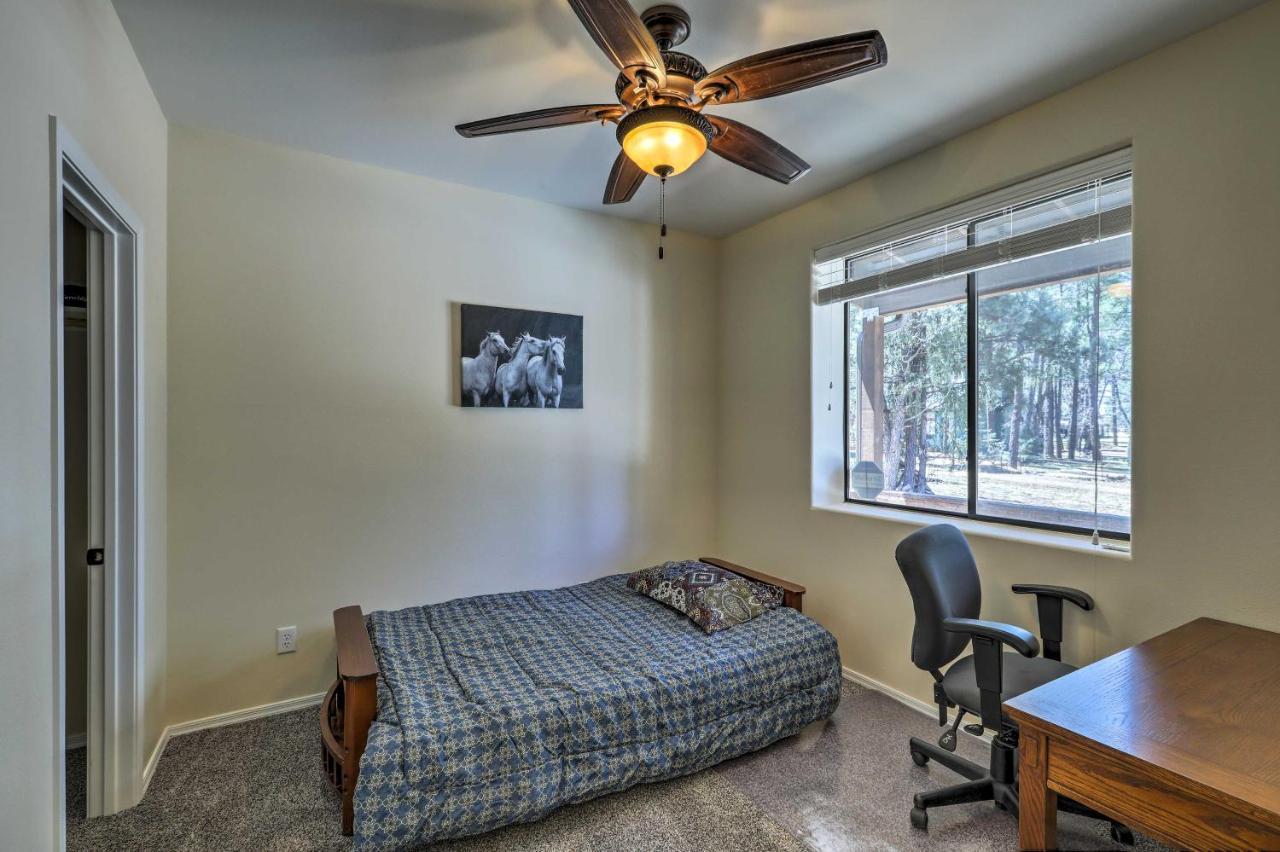 Spacious Pinetop-Lakeside Home With Hot Tub And Grill! 外观 照片