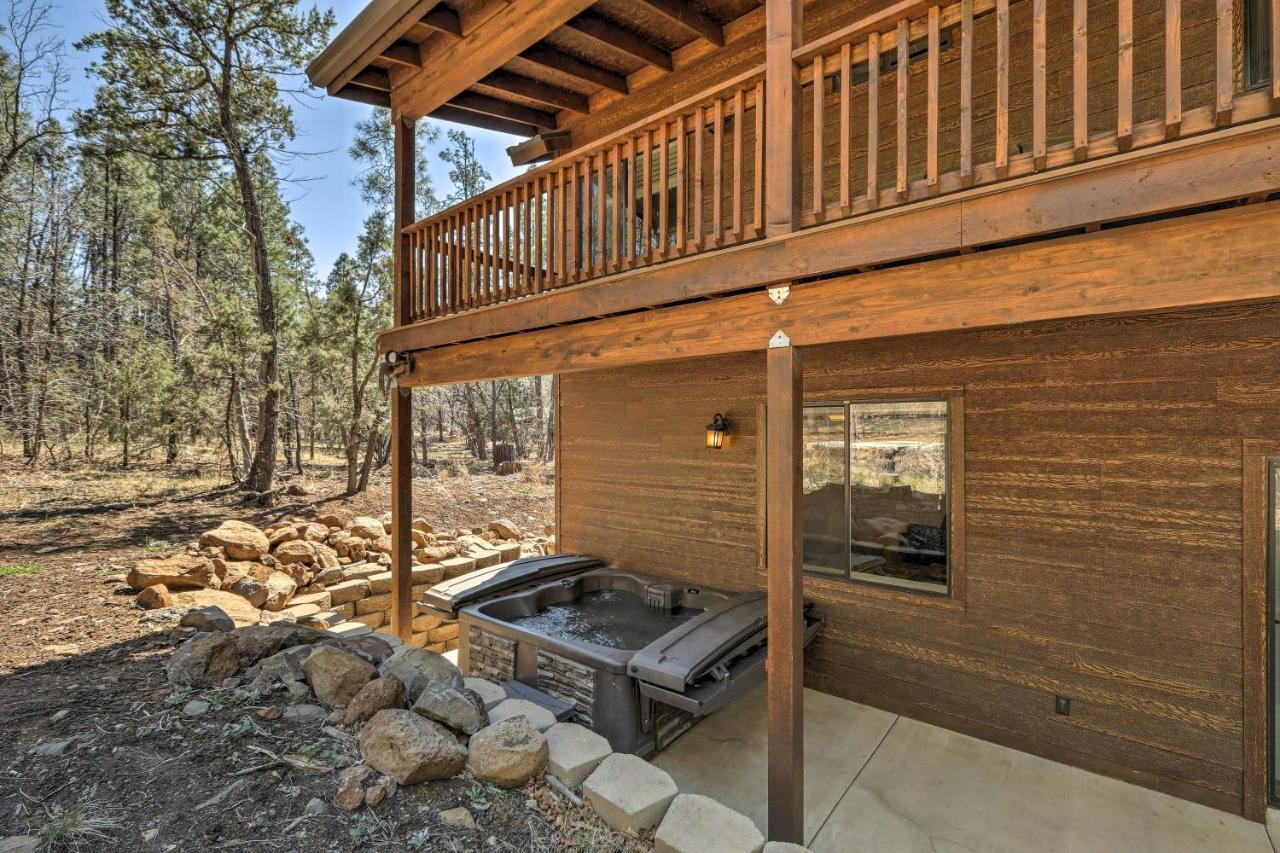 Spacious Pinetop-Lakeside Home With Hot Tub And Grill! 外观 照片