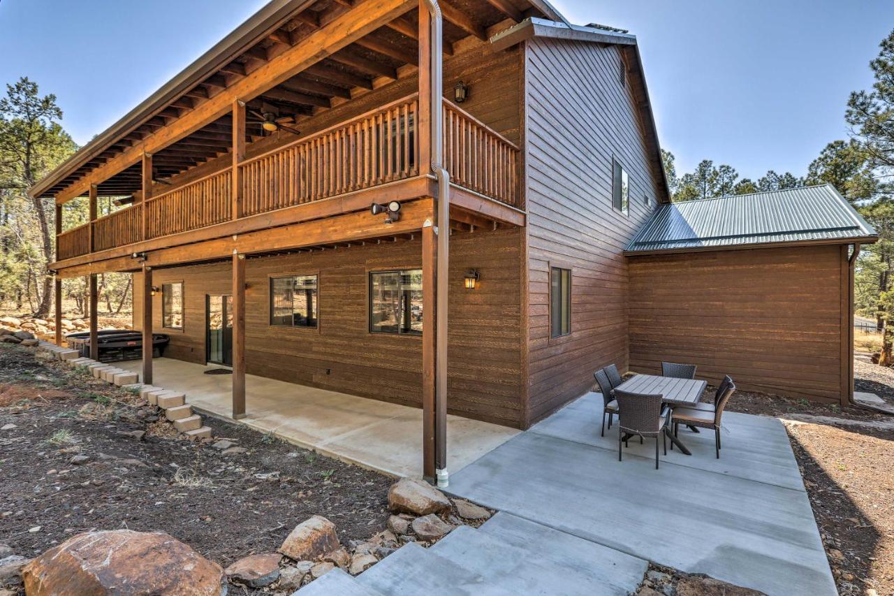 Spacious Pinetop-Lakeside Home With Hot Tub And Grill! 外观 照片